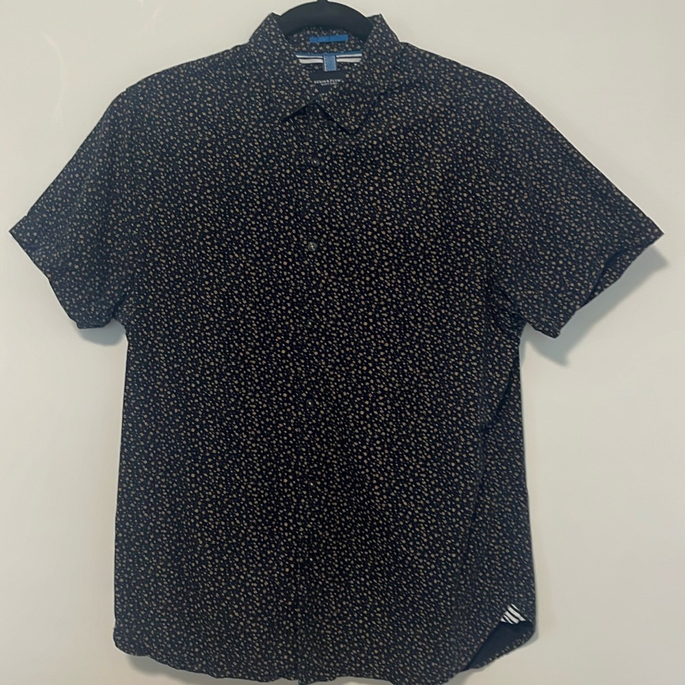 Men’s short sleeve shirt
